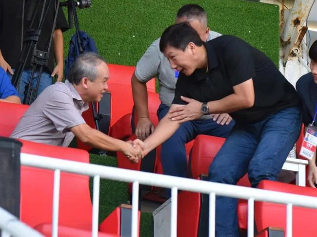 Hỗ trợ khách hàng Lucky 8